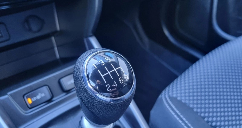 Suzuki Vitara cena 68900 przebieg: 116296, rok produkcji 2018 z Gdynia małe 596